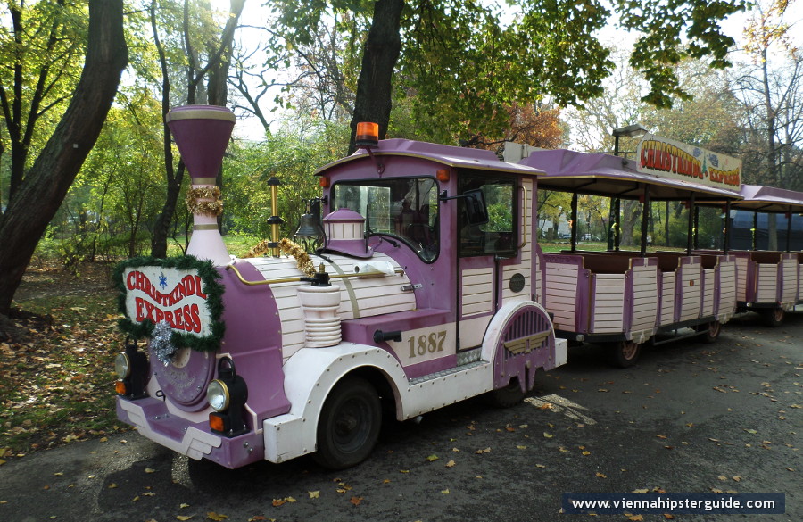 Rathausplatz Weihnachtsmarkt / Christmas market, Vienna - Wien
