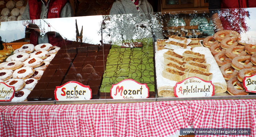 Rathausplatz Weihnachtsmarkt / Christmas market, Vienna - Wien