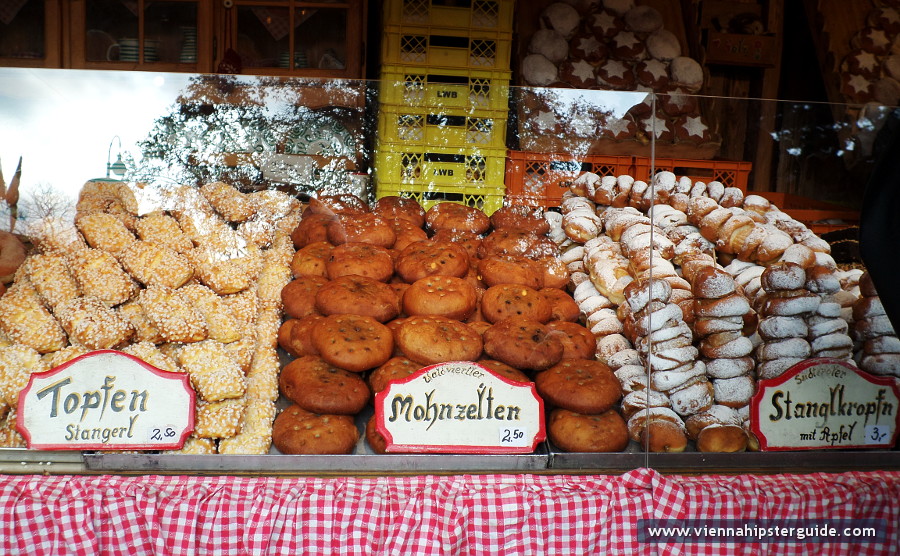 Rathausplatz Weihnachtsmarkt / Christmas market, Vienna - Wien
