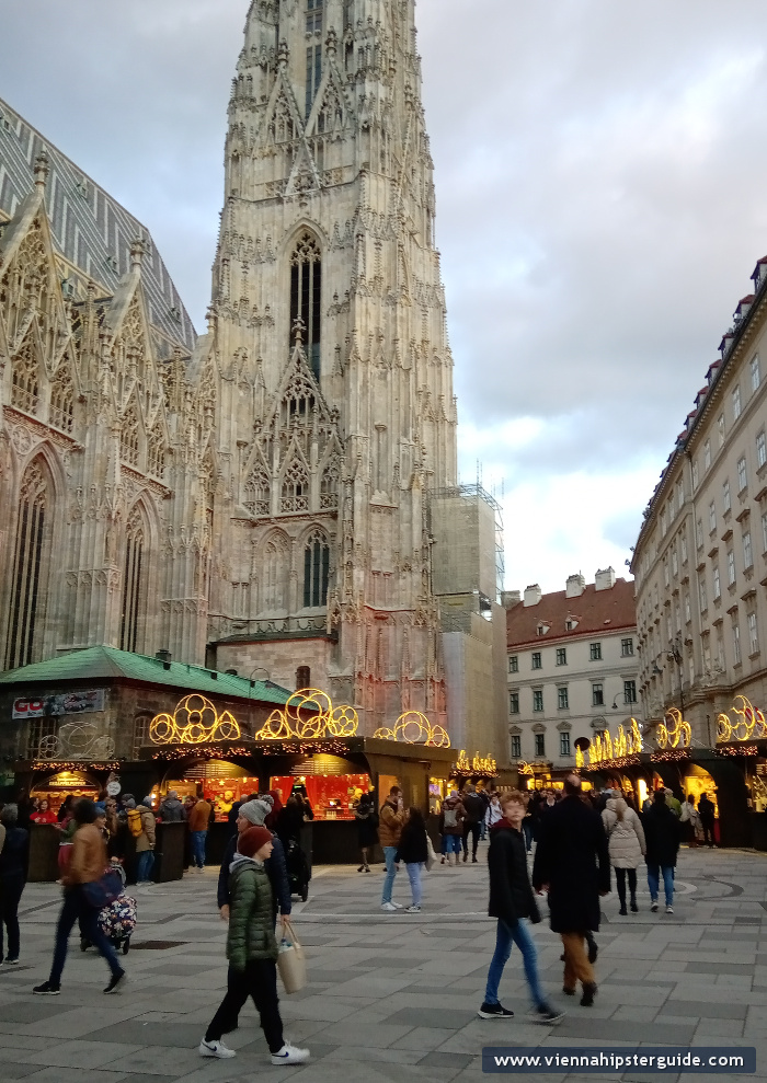 Stephansplatz Weihnachtsmarkt / Christmas market, Vienna - Wien