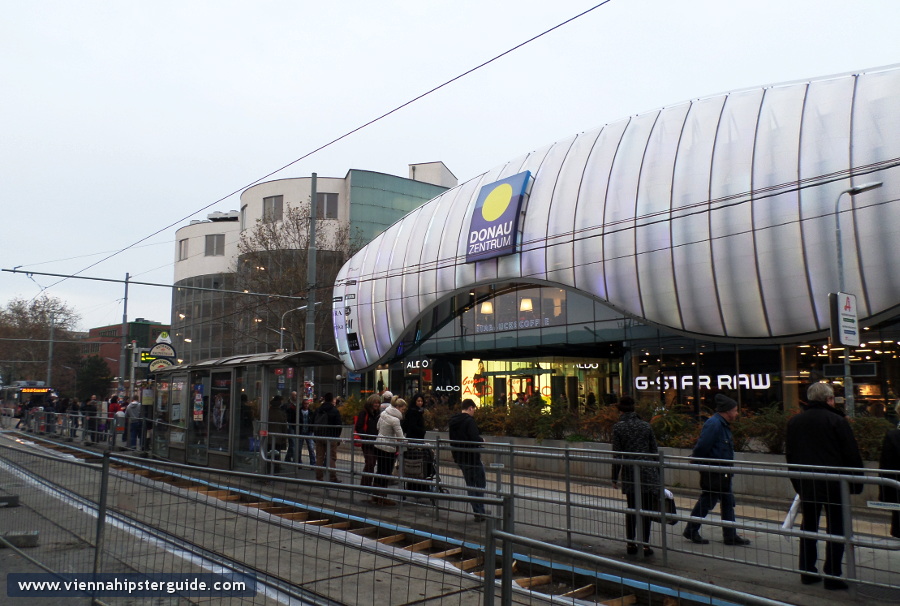 Donau Zentrum Einkaufszentrum, Wien / Vienna, November 2013