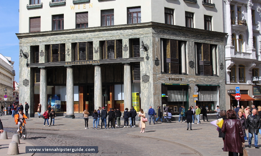 Loos Haus, now Raiffeisen Bank (Michaelerplatz 3, 1010 Wien) - by Adolf Loos, Vienna - Wiener Moderne, Viennese Modernism, Architecture