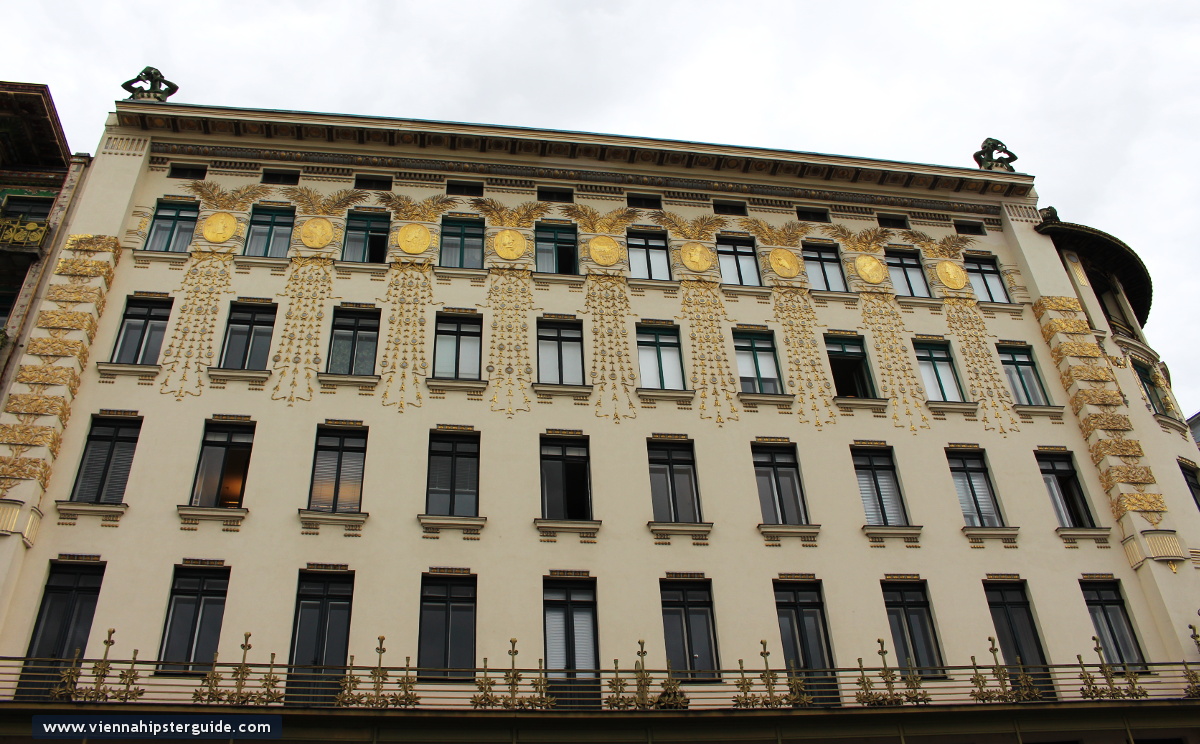 Medallionhaus (Linke Wienzeile 38, 1060 Wien) - by Otto Wagner, Vienna - Jugendstil, Secession, Art Nouveau